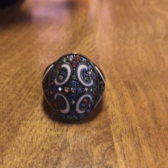 Pretty Costume Rhinestone Ring - Picture 11 of 16